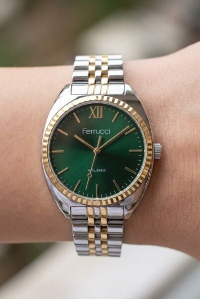Ferrucci Lüks Görünümlü Kadın Kol Saati | 34 mm Altın-Gümüş Çelik Kordon, Yeşil Kadran