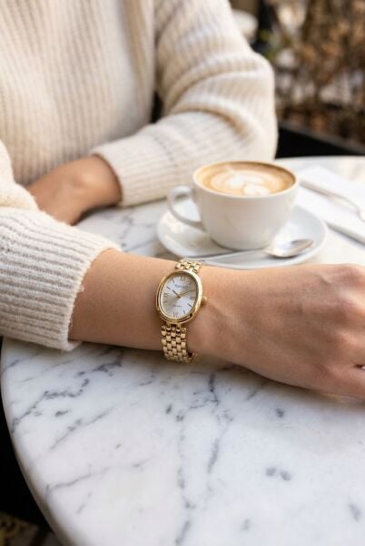 Ferrucci Vintage Zarif Kadın Kol Saati | 21 mm Altın Çelik Kordon, Oval Tasarım, Gümüş Kadran