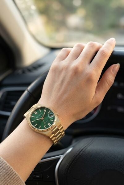 Ferrucci Vintage Lüks Görünümlü Kadın Kol Saati | 34 mm Altın Çelik Kordon, Yeşil Kadran, Takvimli